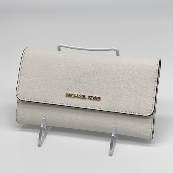Michael Kors Handbags - Michael Kors Trifold Wallet